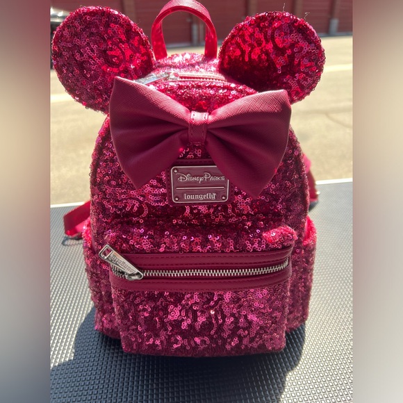 Disney Parks Loungefly 2022 DISNEY PARKS Sequin ORCHID Magenta Hot Pink backpack - Picture 1 of 12